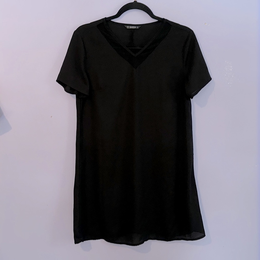 3/10$ Sheer black v neck dress tee shirt dress